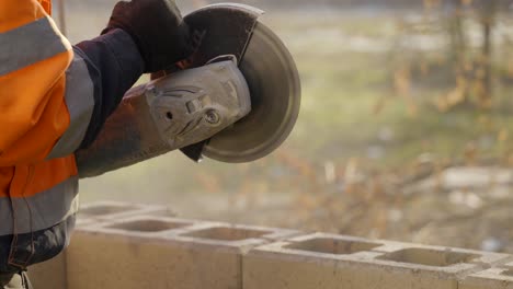 Cut-Concrete-Brick-With-Circular-Saw-Blade
