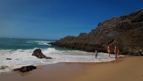 Playa-Grande,-Portugal