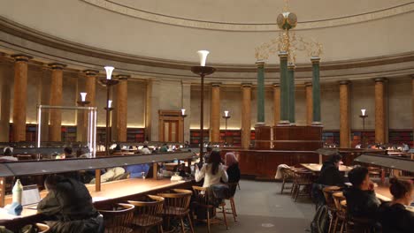 The-interior-of-the-Wolfson-Student-Reading-Room-at-Manchester-Central-Library