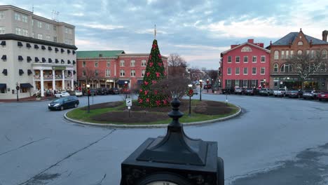 Historic-clock-of-Gettysburg-Town-in-front-of-roundabout-with-Christmas-tree
