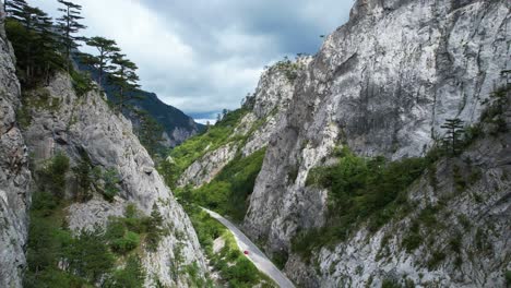 Spectacular-canyon-in-Sutjeska-National-Park