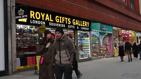 Walking-past-the-Royal-Gifts-Gallery,-London,-United-Kingdom