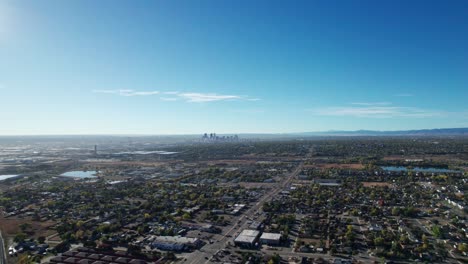 Drone-aerial-view-panning-to-the-left-of-Denver,-Colorado