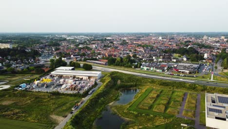 Schöne-Stadt-Aalst,-Luftdrohnen-Panoramablick