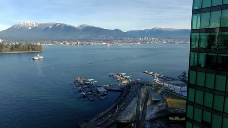 Harbour-Air-Wasserflugzeuge-Im-Vancouver-Harbour-Flight-Center-In-Coal-Harbour,-Kanada