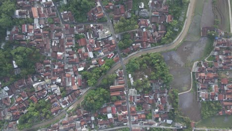 Luftaufnahme-Direkt-über-Der-Indonesischen-Landschaft