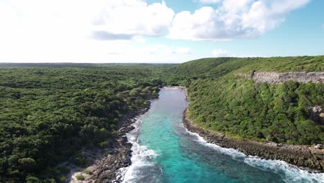 Aerial-backward-view-of-Porte-d'Enfer-gorge-in-north-of-Grande-Terre-in-Guadeloupe,-France