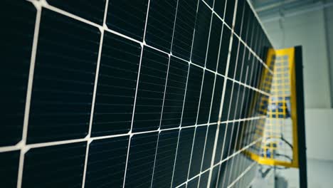 Primer-Plano-De-La-Moderna-Batería-Solar-Fotovoltaica
