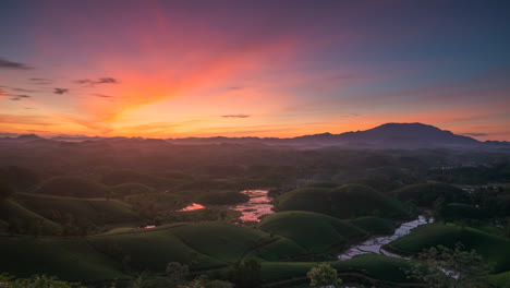 Long-Coc-tea-hill-in-colorful-sunrise