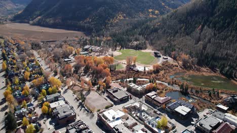 Drone-shot-orbiting-around-Town-Park-in-Telluride,-CO-in-the-fall-season