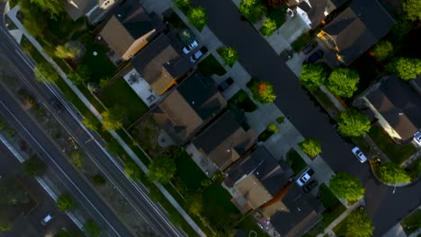 Overhead-drone-shot-of-streets-and-homes-in-Bend,-Oregon