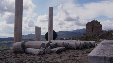 Ein-Stapel-Säulen-Aus-Pergament