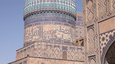 ancient-blue-dome-of-mosque-in-Samarkand,-Uzbekistan-along-the-historic-Silk-Road