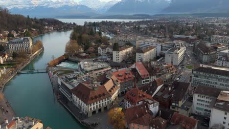 Thun-city-in-Switzerland-with-river-and-canals-and-alpine-landscape