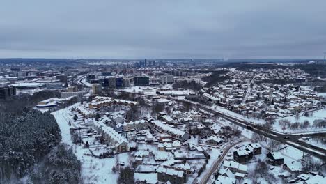 Cold-winter-day-in-Vilnius,-Lithuania