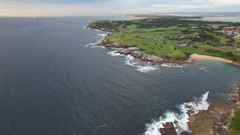 Seascape-Of-Little-Bay-Beach-In-Sydney,-New-South-Wales,-Australia---Aerial-Drone-Shot