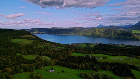Scenic-Attersee-village-in-the-lush-forested-landscape-next-to-the-lake,-Austria