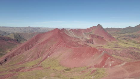 Valle-Rojo,-Perú:-Se-Despliega-Una-Impresionante-Perspectiva-Aérea