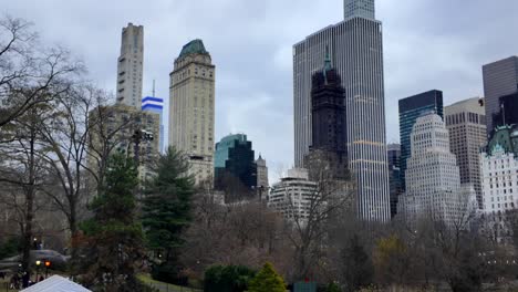 Blick-Auf-Die-Skyline-Von-New-York,-Manhattan-Wolkenkratzer-Vom-Central-Park-Aus