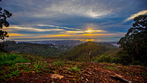 Colorful-timelapse-during-sunset-to-night-from-a-viewpoint-towards-San-Francisco