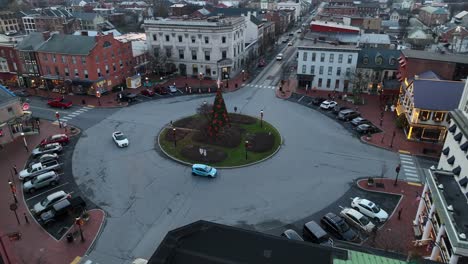 Aerial-flyover-of-a-town-square