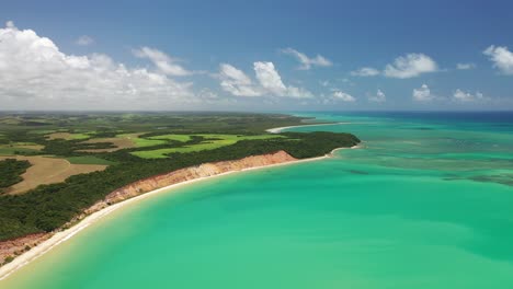 Video-De-Drone-En-La-Playa-De-Un-Auto-Averiado-En-Alagoas,-Brasil
