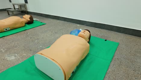 Trauma-triage-training-center-with-resuscitation-dummies-for-CPR-simulation