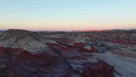 Bentonite-Hills-landscape-in-Utah-at-sunset,-USA