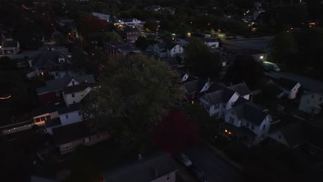 Kleinstadt-In-Den-USA-Bei-Nacht
