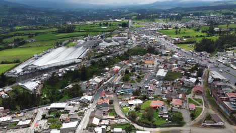 Vista-Aérea-De-La-Parroquia-Tambillo,-Cantón-Mejía,-Provincia-De-Pichincha,-Ecuador