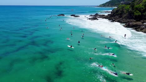 Surfing-at-the-The-Pass-Beach-in-Byron-Bay-Australia