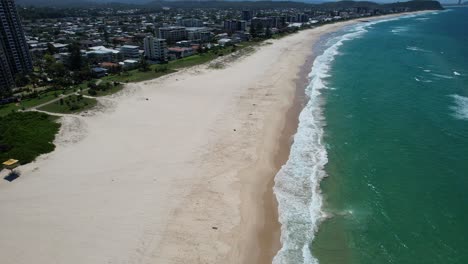 Long-Sandy-Stretch-Of-Palm-Beach---The-World's-Cleanest-Beach---Southern-Gold-Coast,-Queensland,-QLD---Australia---Drone-Shot