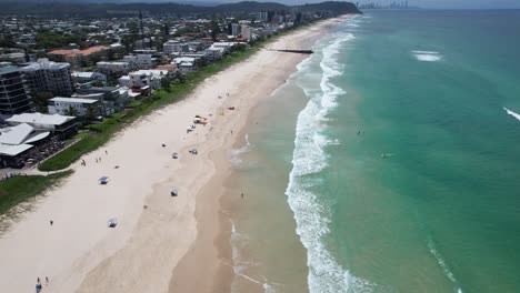 Palm-Beach-–-Südliche-Goldküste-–-Queensland-Qld-–-Australien-–-Drohnenaufnahme