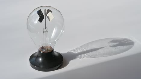 Crookes-radiometer-spinning-slowly-as-light-is-converted-to-engergy
