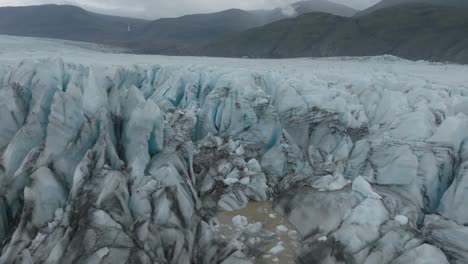Ice-formations-of-Icelandic-glacier