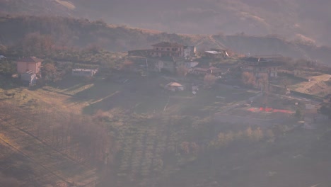 Blick-Auf-Die-Umliegende-Landschaft-Und-Sanfte-Hügel-Von-Guardiagrele,-Abruzzen,-Italien