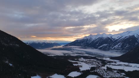 Imágenes-De-4.000-Drones-Del-Amanecer-En-La-Cordillera-De-Los-Alpes-Austriacos