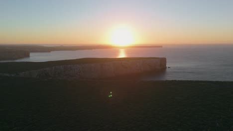 Dramatic-Sunset-Scene-Over-Sea-Cliffs-In-Algarve,-Portugal