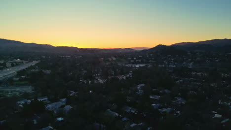 Aerial-drone-pan-shot-over-posh-bungalows-in-downtown-Walnut-Creek,-California,-USA-at-dawn