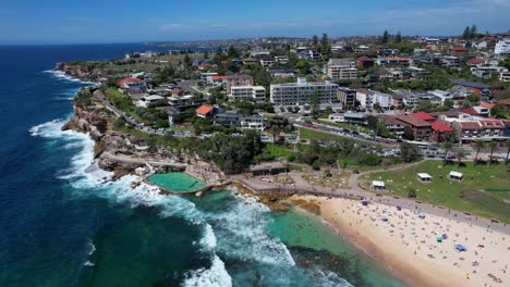 Aerial-View-Of-Bronte-Pool-And-Bronte-Beach-In-Sydney,-New-South-Wales,-Australia---Drone-Shot