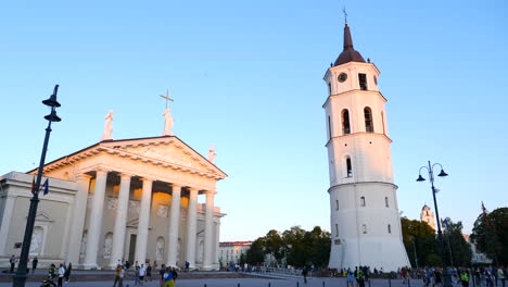 Sunset-lit-Vilnius-square-neo-classical-cathedral-scenic-Lithuania-old-town-tower-landmark