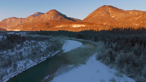 Isar-river-in-scenic-Bavarian-alps-mountains,-Germany