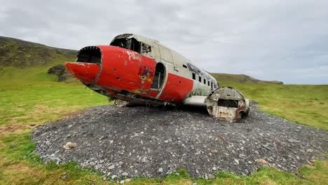 DC-3-plane--wreckage-in-Eyvindarholt,-Iceland-during-summer