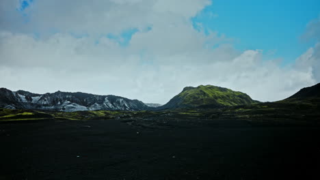 Panoramic-view-of-the-Icelandic-volcanic-landscape