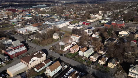 Luftaufnahmen-Von-Häusern-Im-Amerikanischen-Kernland-In-Syracuse,-New-York