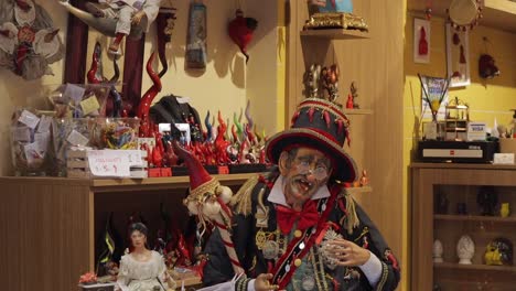 Tourist-souvenir-shop-sells-figurines-and-statuettes-curios-shop-Italy