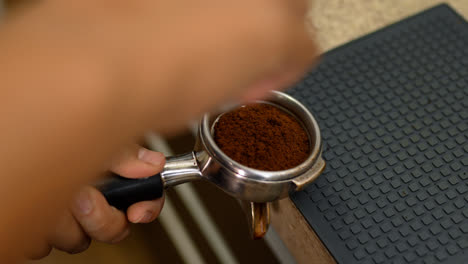 Waitress-making-coffee