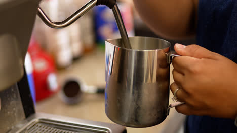 Waitress-making-coffee