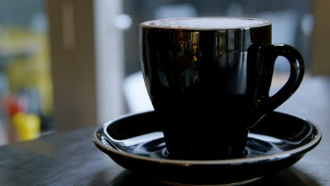 Kaffeetasse-Auf-Dem-Tisch-4k