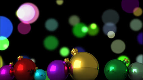 Weihnachtsdekorationen-Und-Bunte-Lichtkugeln
